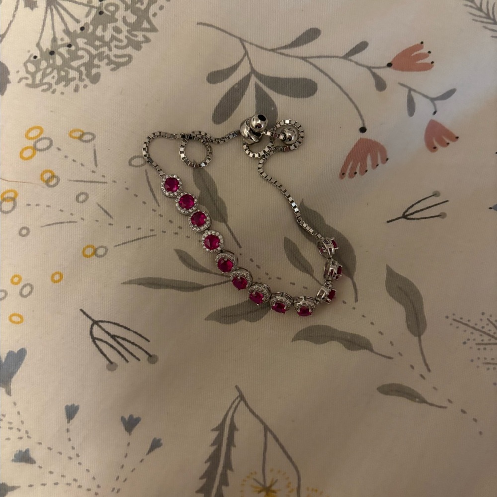Beautiful red sparkly bracelet